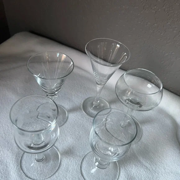 vintage Royal Bavarian Crystal cordial glasses. - Picture 2 of 12